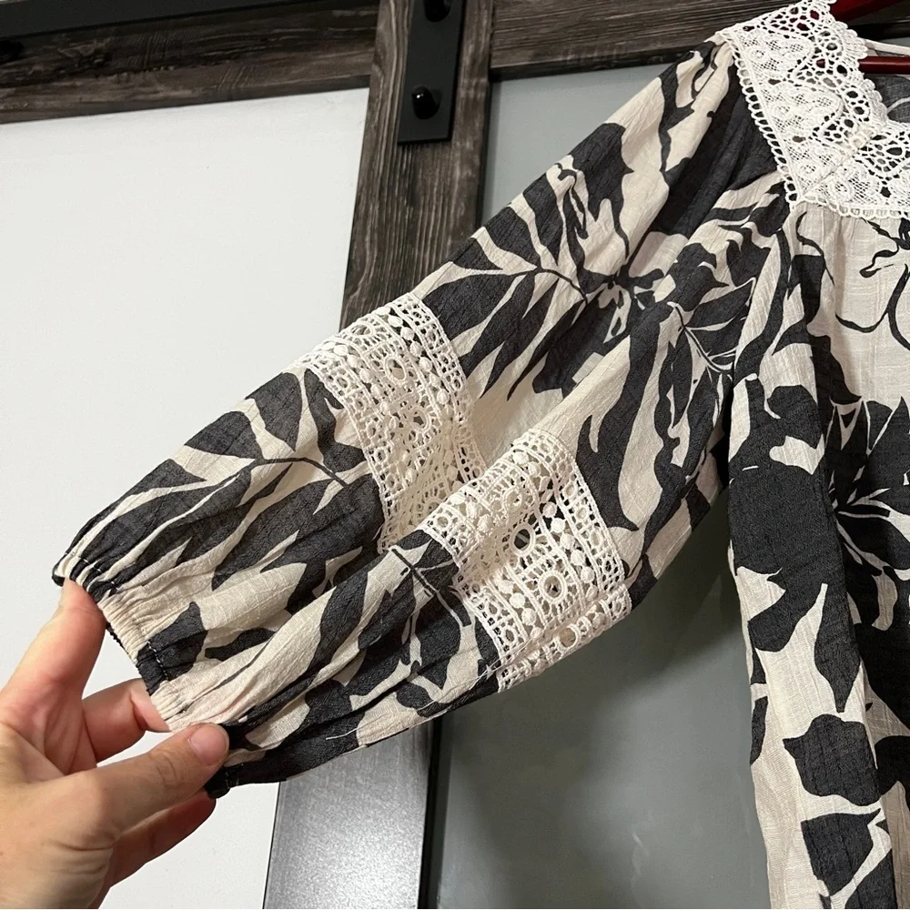 Zac & Rachel Boho Cottagecore Black and Cream Floral Blouse Crochet Details L - Picture 3 of 9